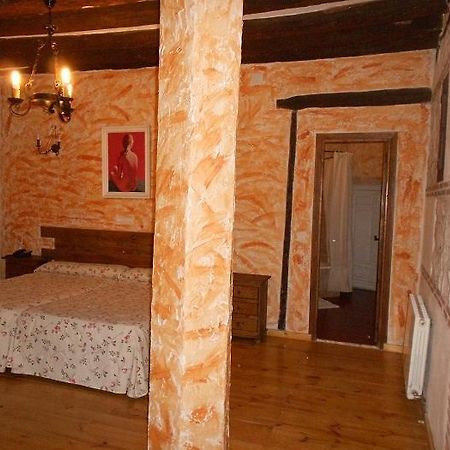 La Mesnadita Olmedo Room photo